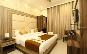 Hotel Malhotra Inn 50 Meter From Golden Temple